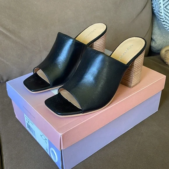 New in Box Nordstrom Block Heel Black Leather Mules size 7 - Picture 1 of 9